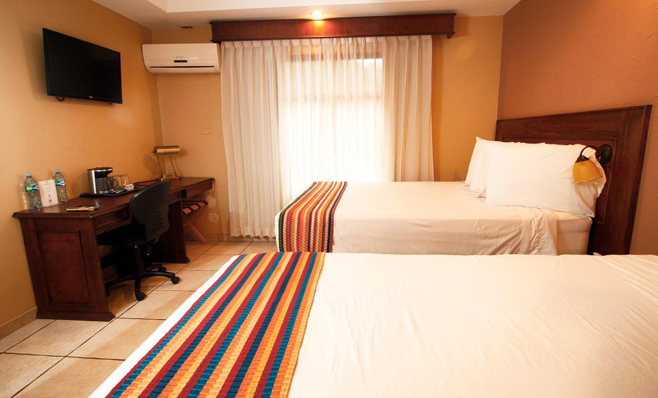 La Riviera Hotel San Antonio De Belen Dış mekan fotoğraf